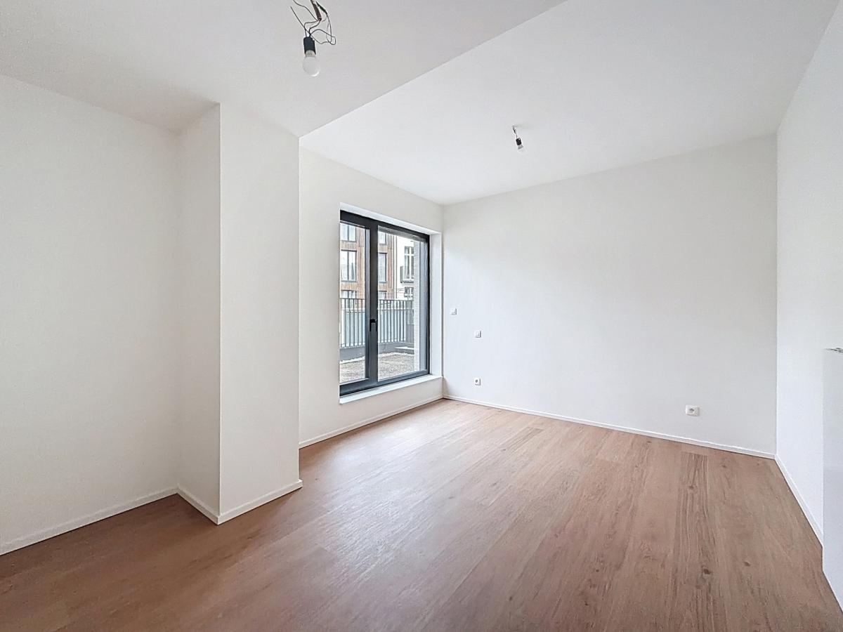 UNIQ / Quai au foin : Bel appartement neuf + terrasse