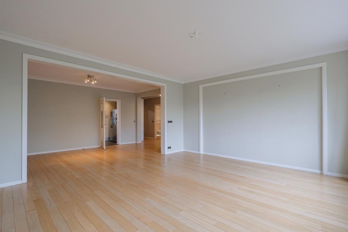 SOUS OFFRE !! Molière : Bel appartement 3 chambres + bureau et terrasse