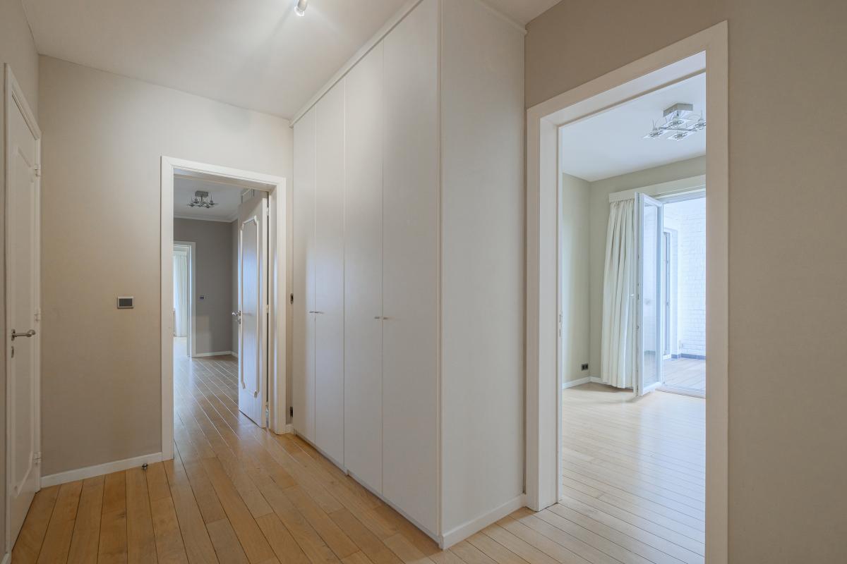 SOUS OFFRE !! Molière : Bel appartement 3 chambres + bureau et terrasse