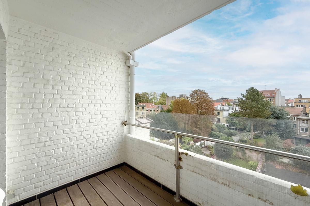 SOUS OFFRE !! Molière : Bel appartement 3 chambres + bureau et terrasse