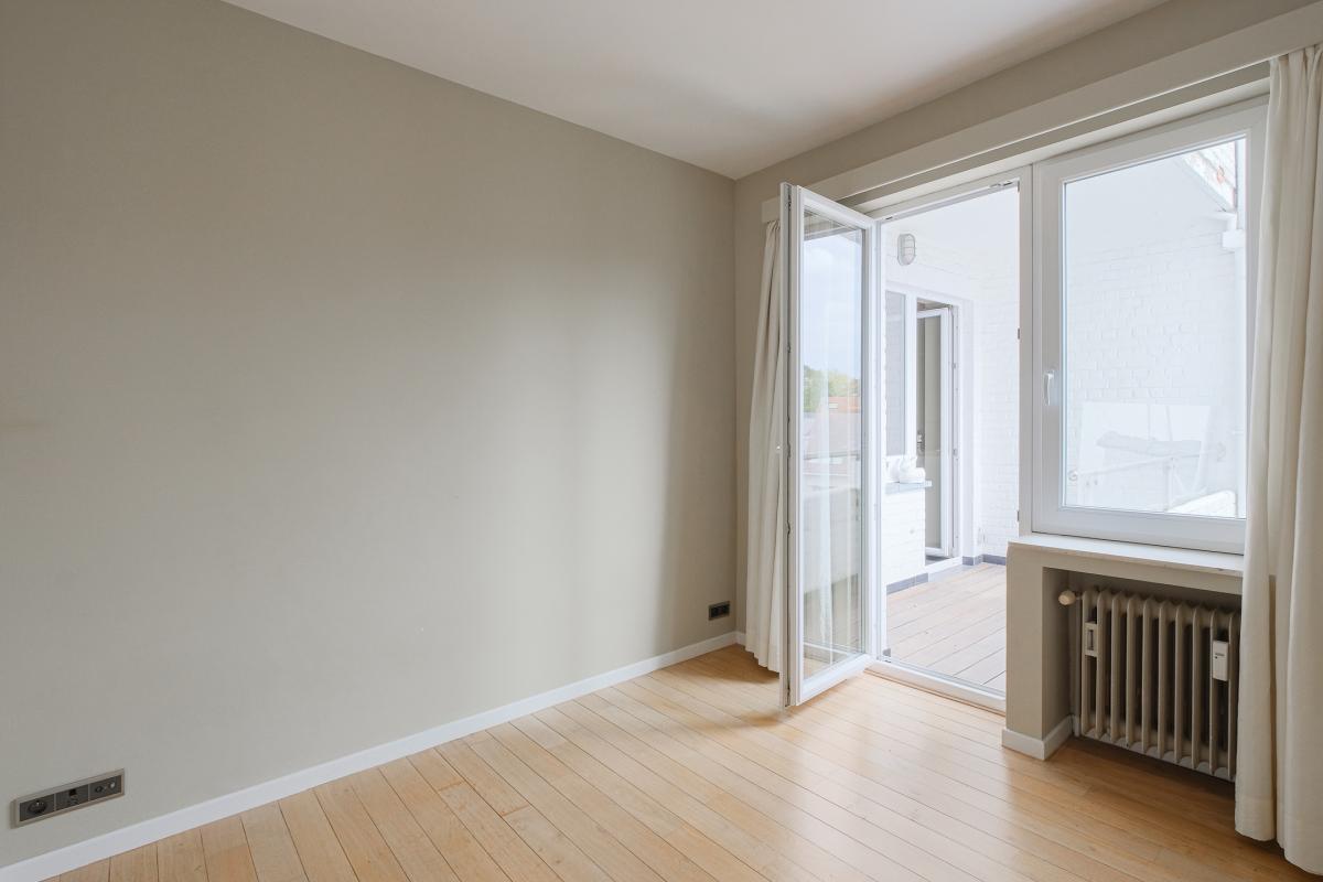 SOUS OFFRE !! Molière : Bel appartement 3 chambres + bureau et terrasse