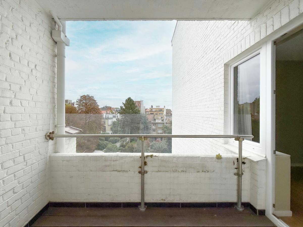 SOUS OFFRE !! Molière : Bel appartement 3 chambres + bureau et terrasse