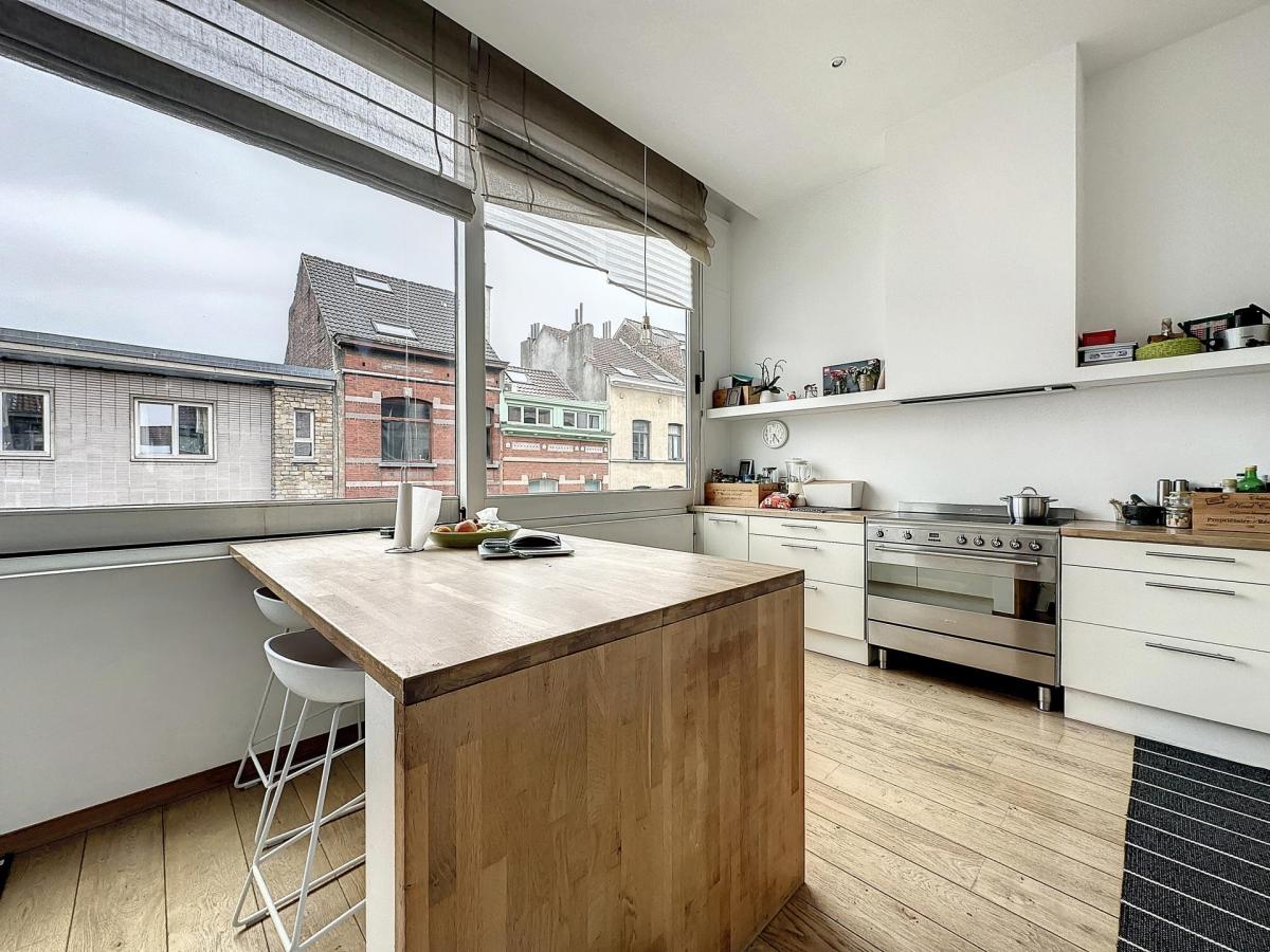 Haut de Saint-Gilles : Superbe duplex penthouse + terrasse