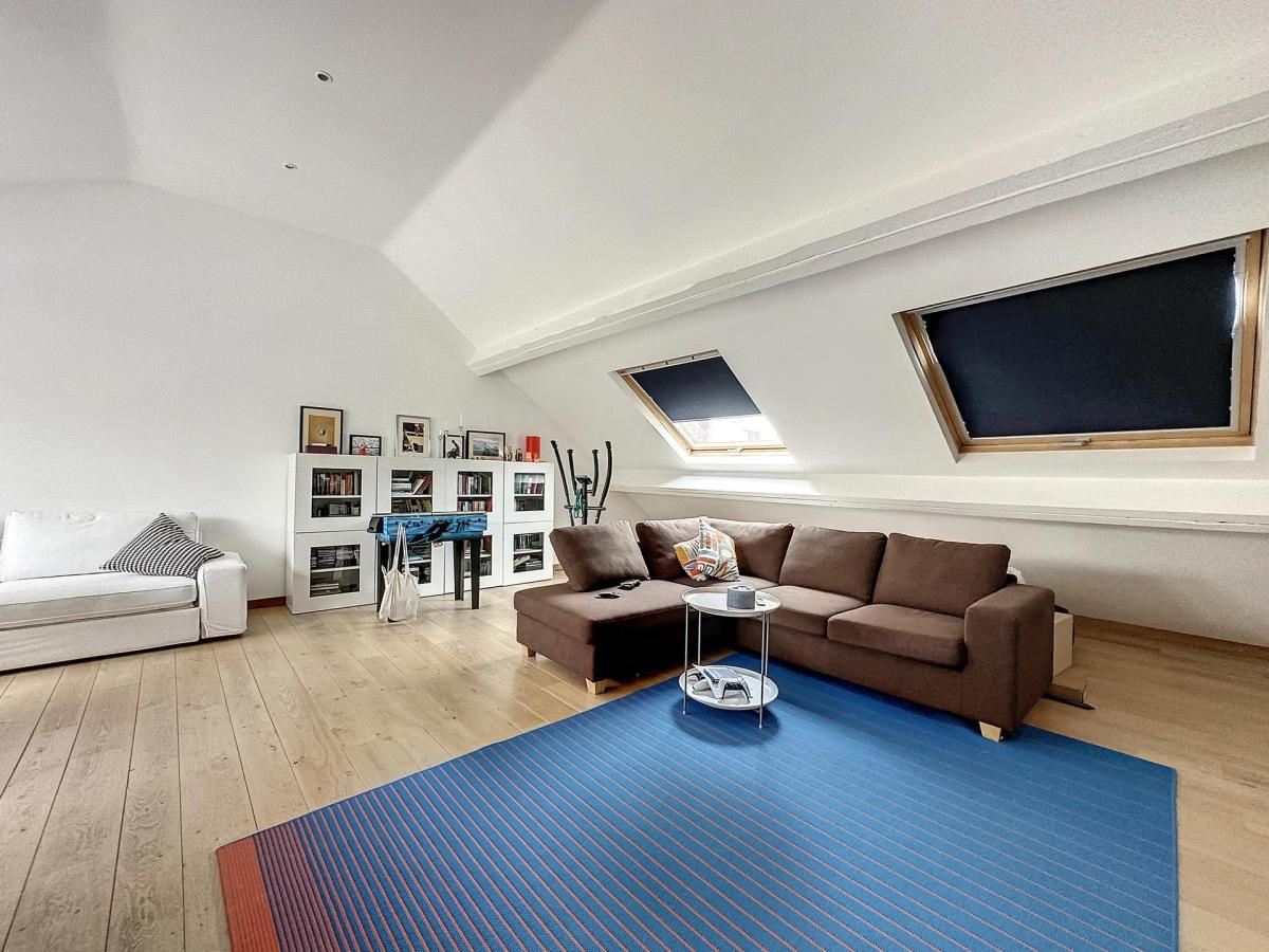 Haut de Saint-Gilles : Superbe duplex penthouse + terrasse