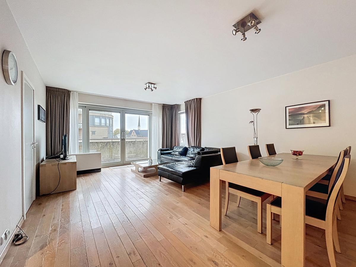 Quartier Européen : Bel appartement meublé + 2 terrasses