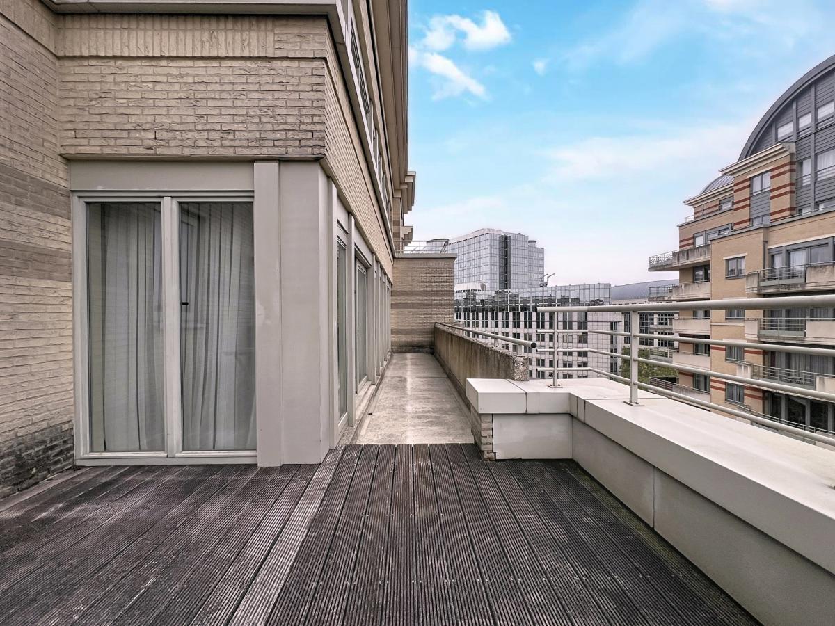 Quartier Européen : Bel appartement meublé + 2 terrasses