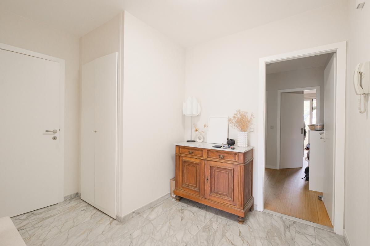 Quartier des Squares - Appartement rénové 2ch + balcon
