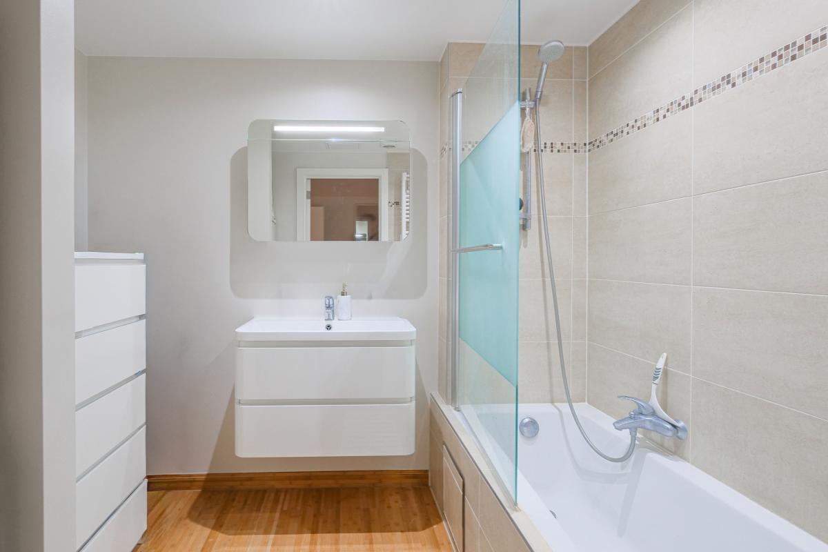 Quartier des Squares - Appartement rénové 2ch + balcon