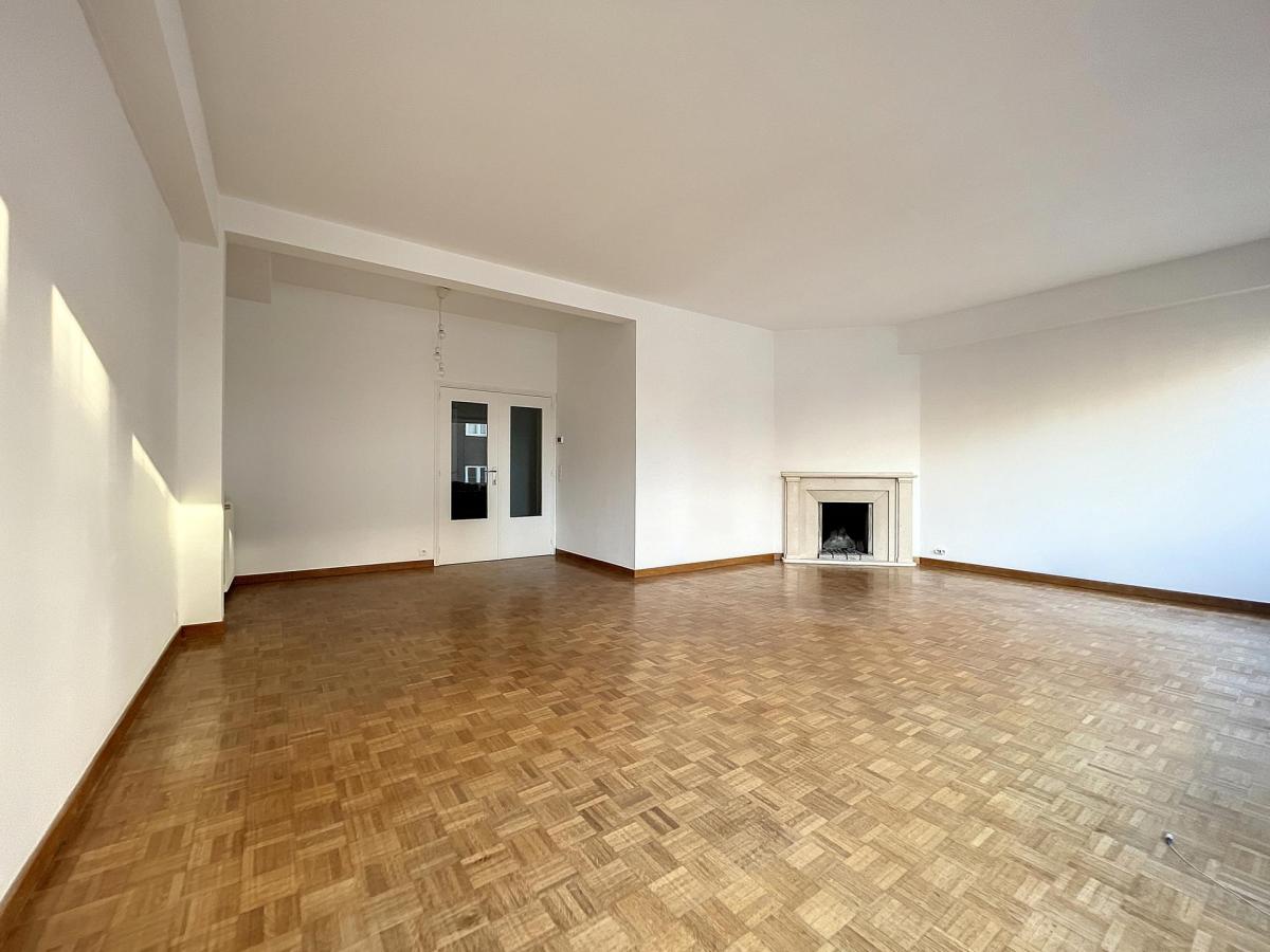 Place Brugmann/Molière : Magnifique appartement 2 chambres