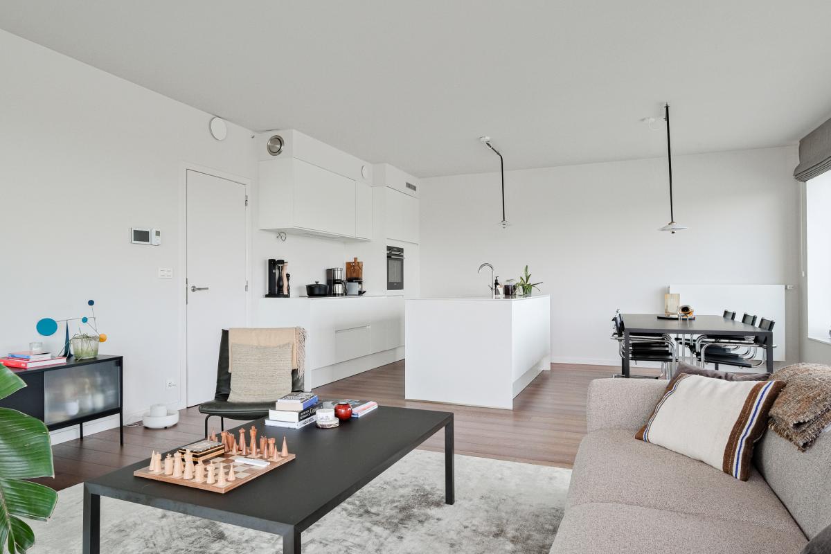 Centre/canal: appartement récent: terrasse 15 m², 2 parkings