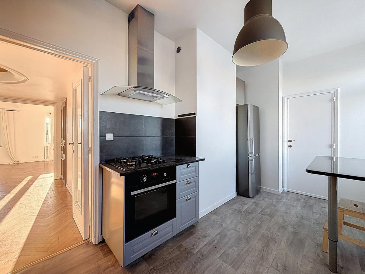 Général Jacques: Superbe penthouse 3ch + terrasses + parking
