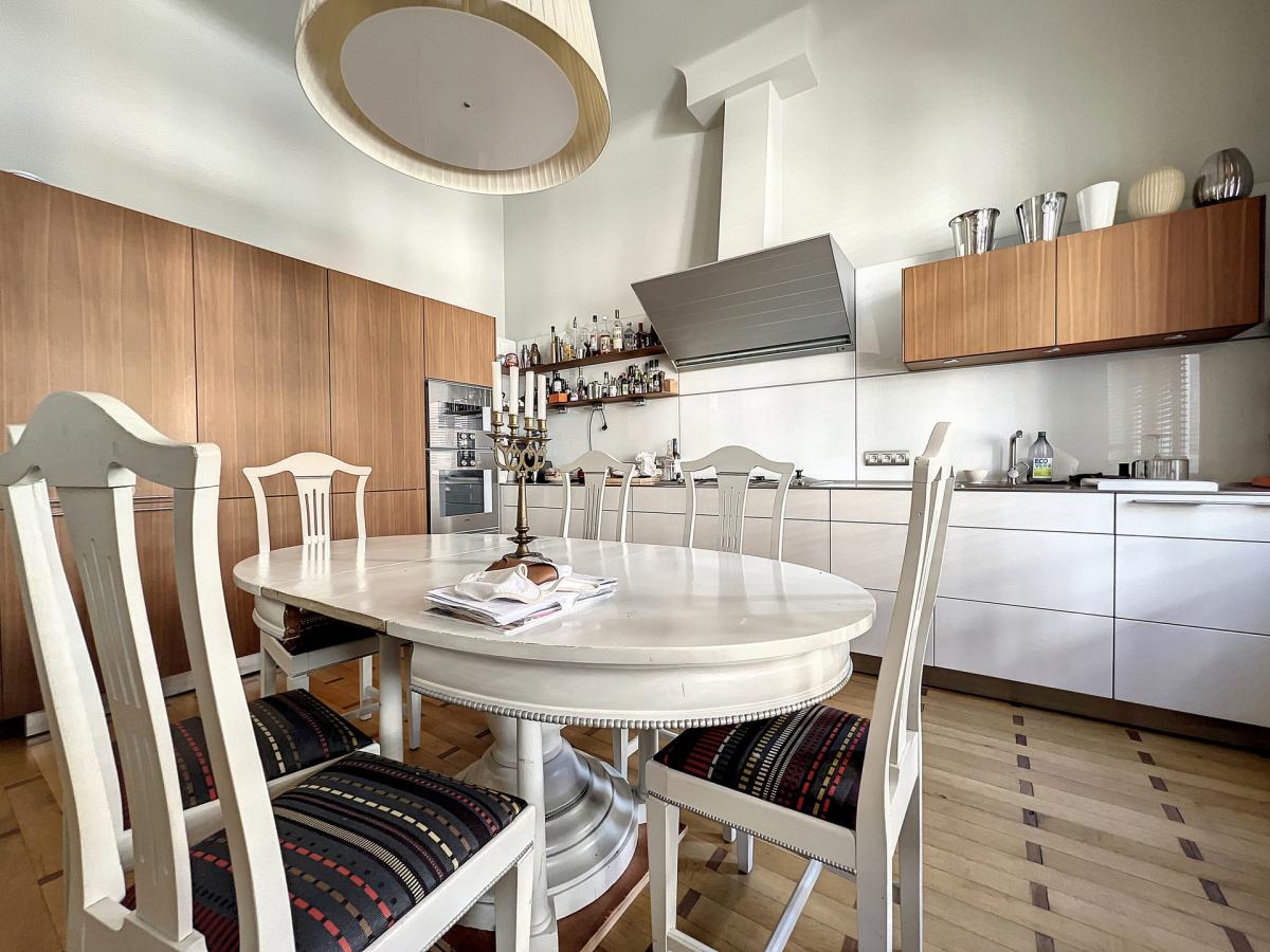 Place Brugmann : Somptueuse maison de Maître rénovée en 2022