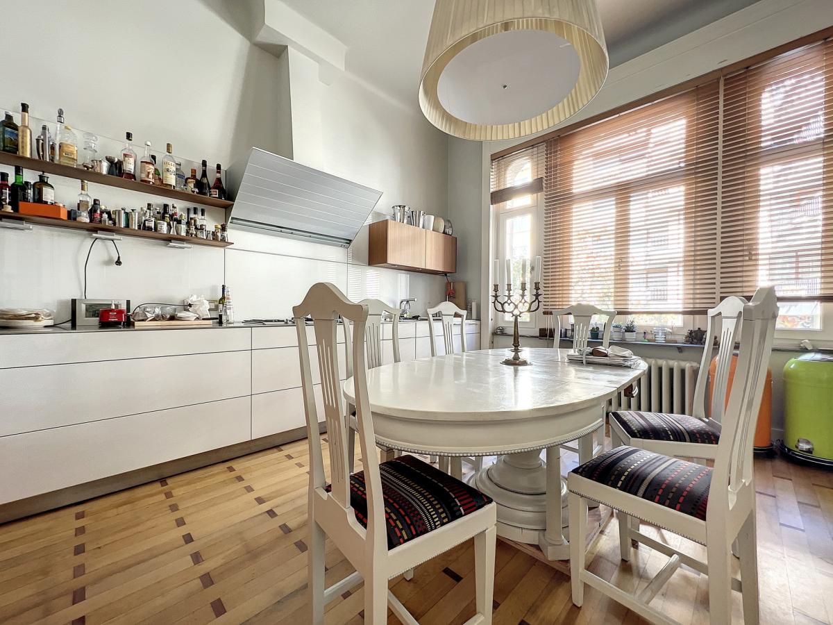 Place Brugmann : Somptueuse maison de Maître rénovée en 2022