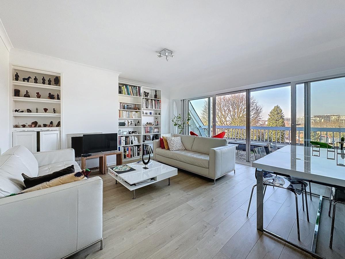 De Fré-Wolvendael, penthouse 85m² 2 ch + 3 terrasses 