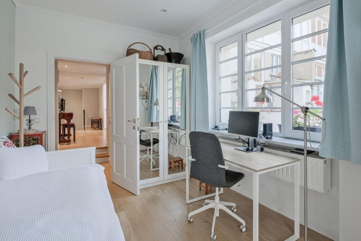 Abbaye : rdc duplex 3 chambres + cour et terrasse