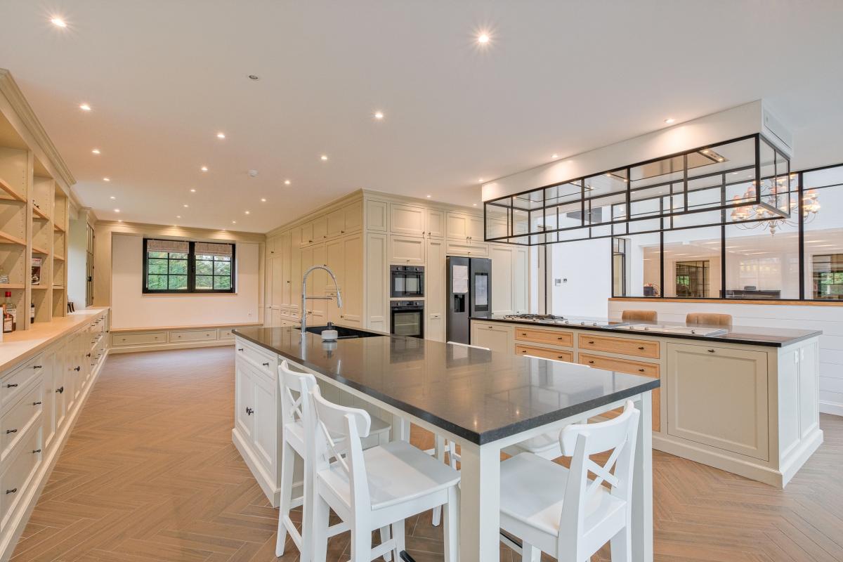 Sept Fontaines, superbe propriété contemporaine avec piscine