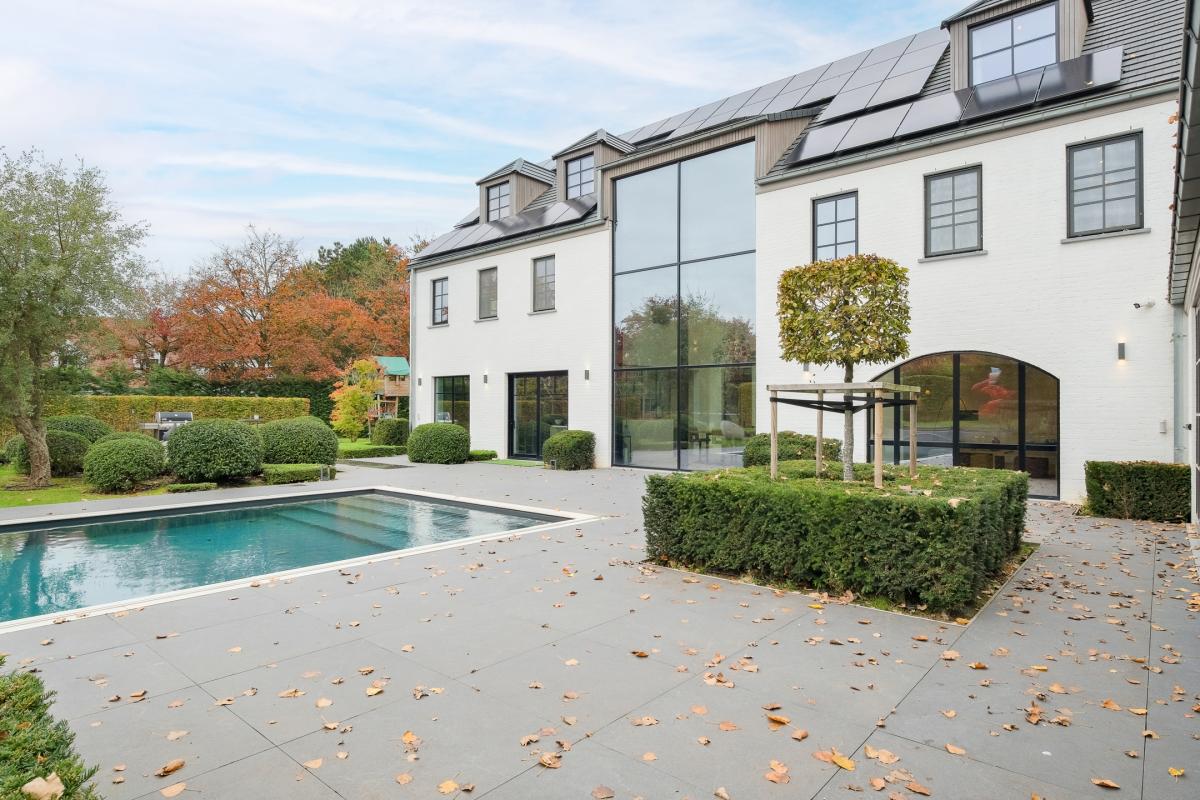 Sept Fontaines, superbe propriété contemporaine avec piscine