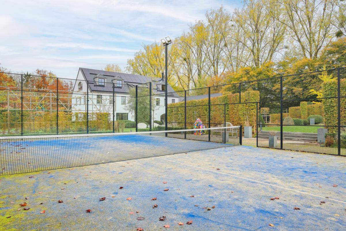 Sept Fontaines, superbe propriété contemporaine avec piscine