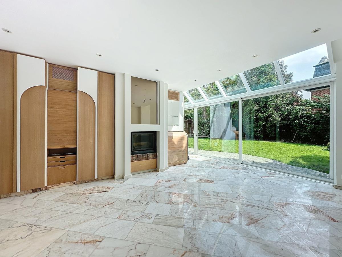 Saturne : Sublime villa avec vaste jardin + garage