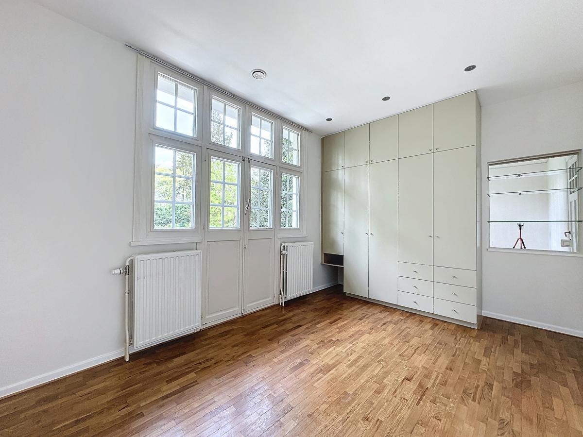 Saturne : Sublime villa avec vaste jardin + garage