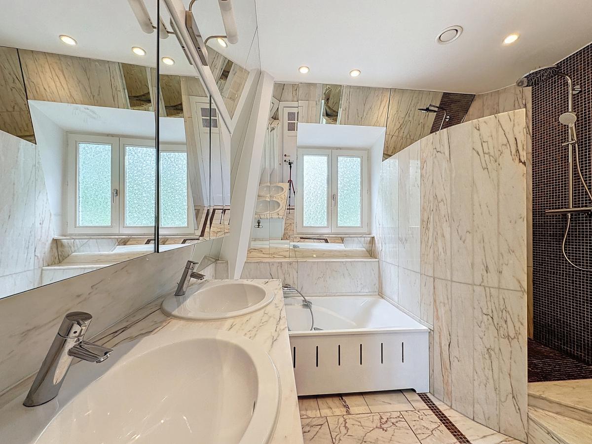 Saturne : Sublime villa avec vaste jardin + garage