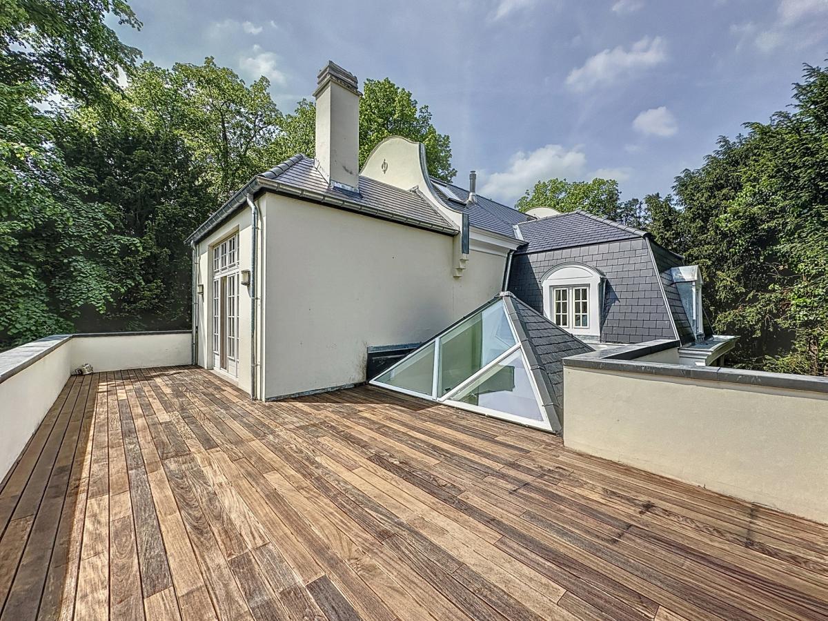 Saturne : Sublime villa avec vaste jardin + garage