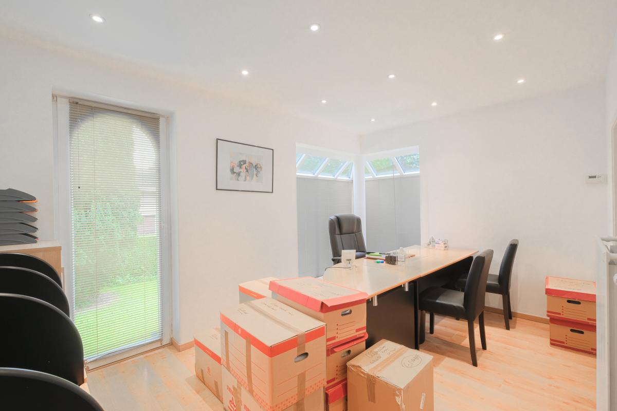 Parc de Forest, villa avec jardin + extension