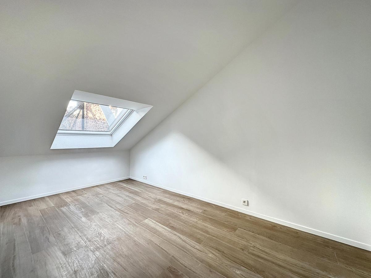 Vleurgat : Jolie maison arrière neuve avec jardin