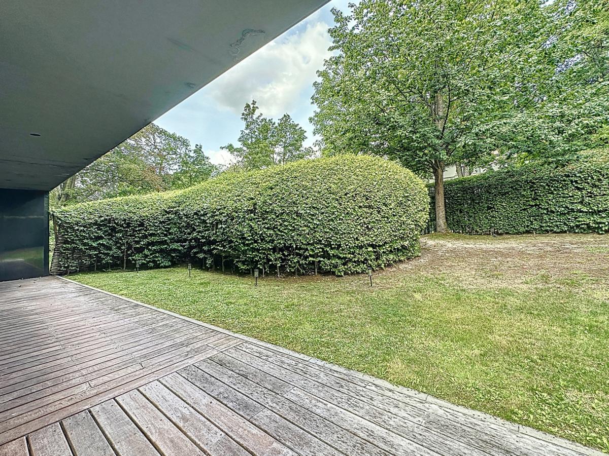 Parc Hamoir : Beau RDC avec jardin de 3 chambres + parking