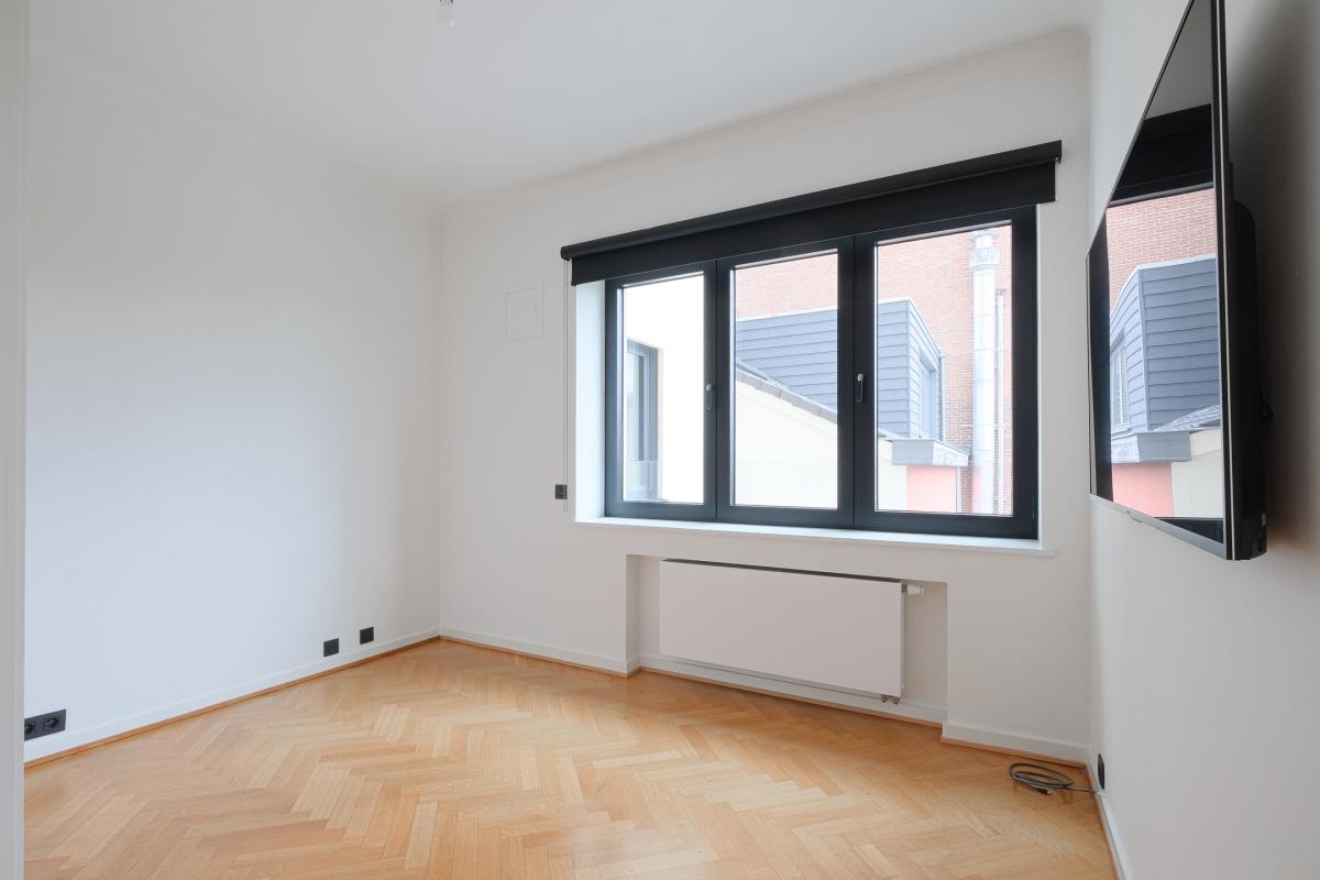 Louise, jardin du Roi, spacieux appartement de 194 m2