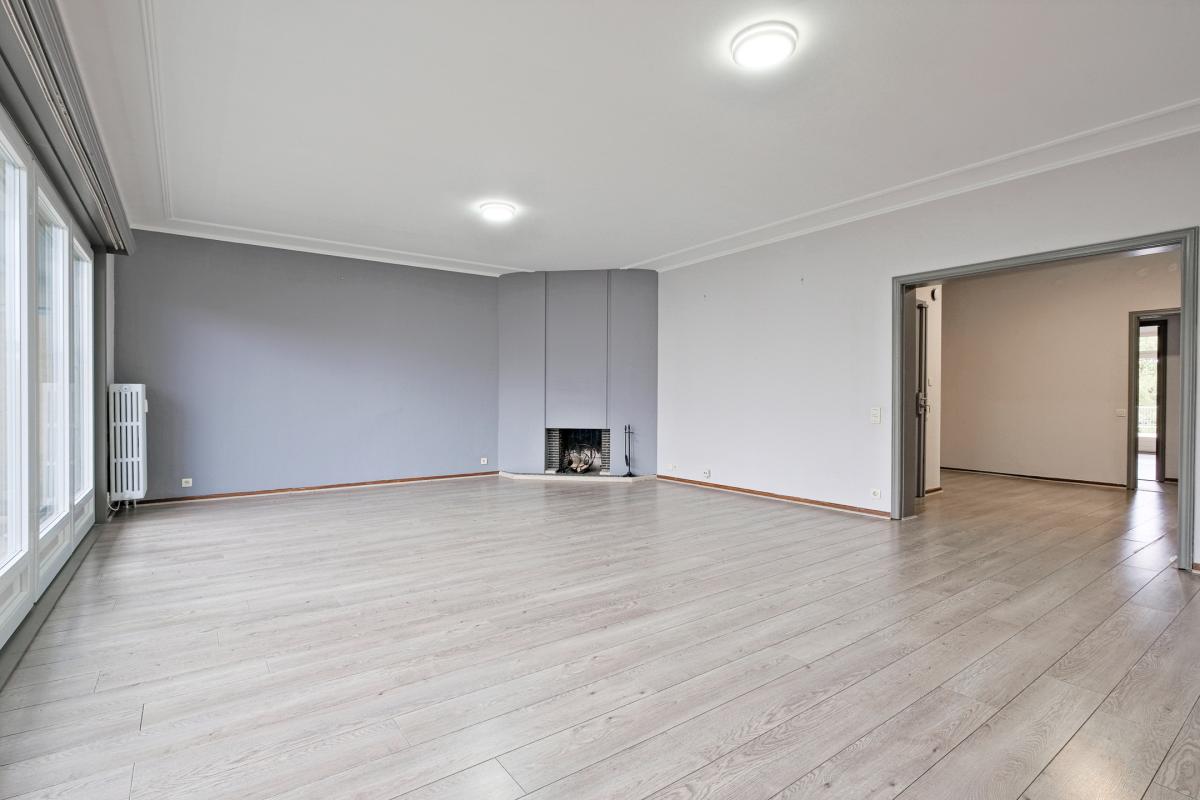 Churchill/ Bois de la Cambre : appartement 2 ch +terrasses 