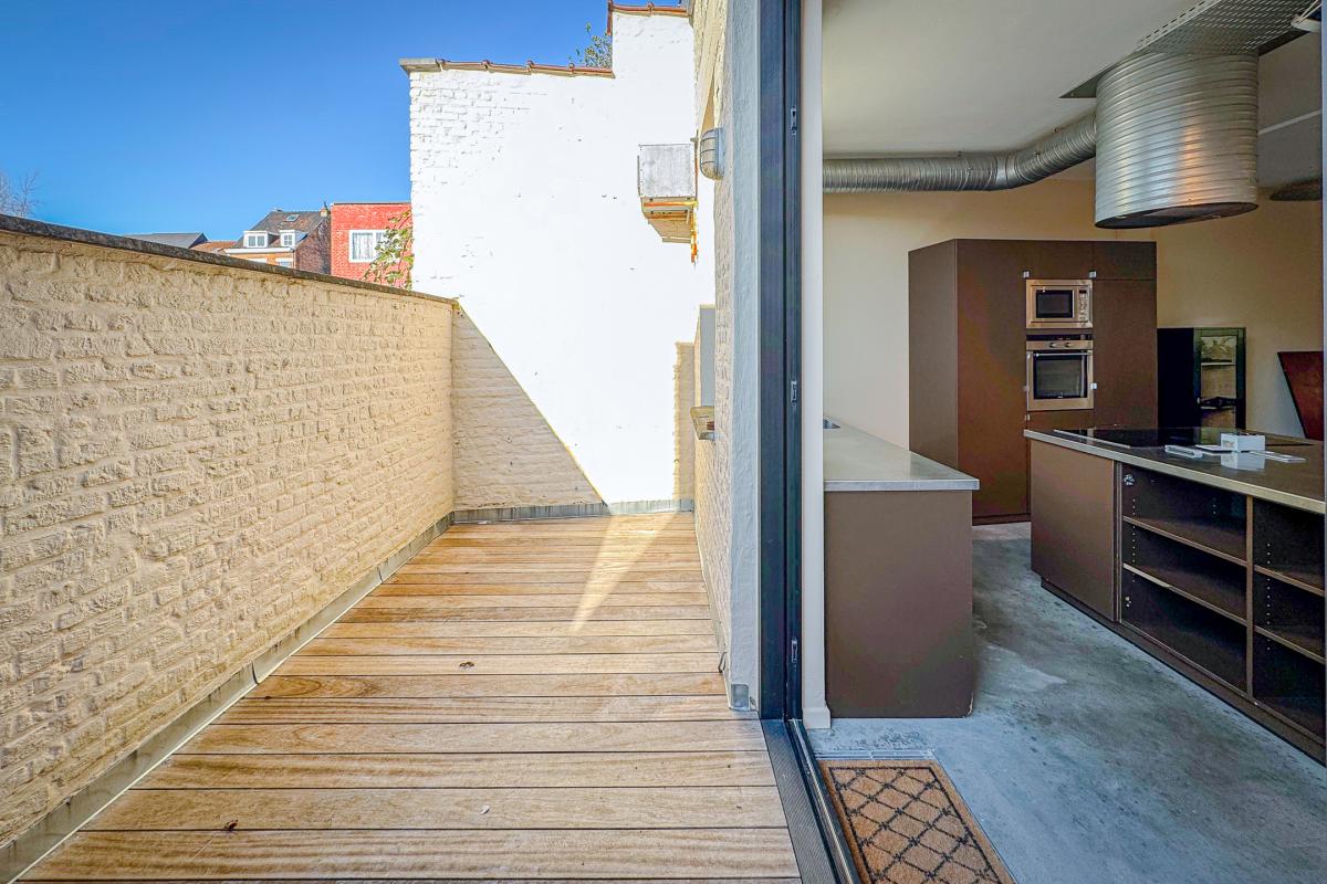 Lycée Français, magnifique loft de 220m² 3 ch et garage