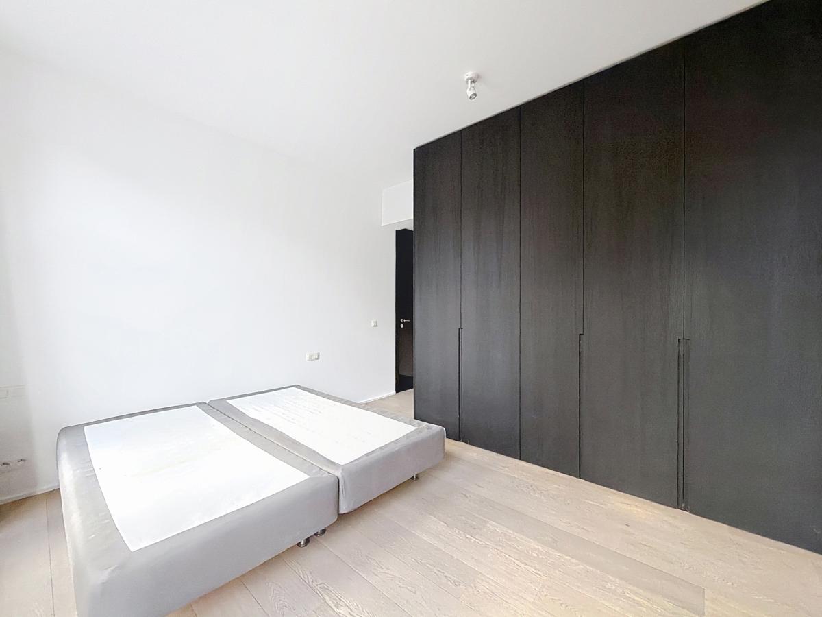 Sablon : Superbe appartement rénové, immeuble de caractère