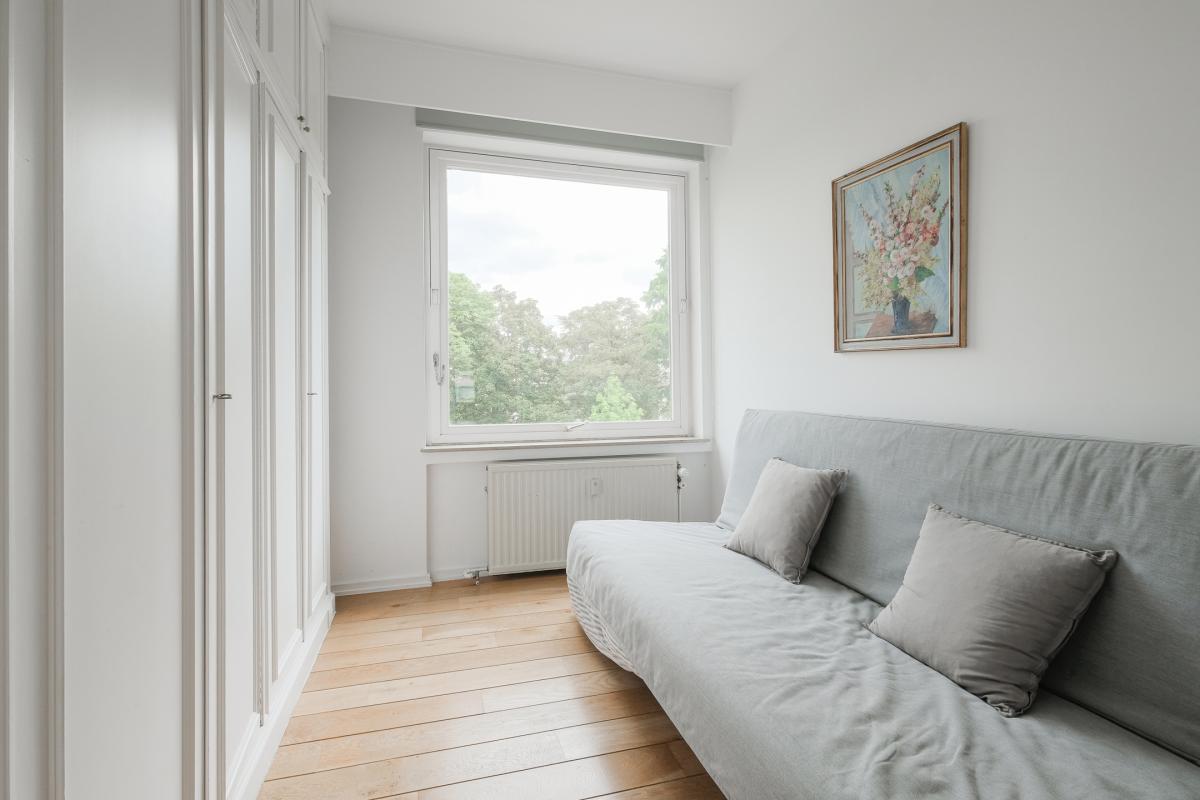 Cavell/ Churchill : Bel appartement 3 chambres + terrasse 