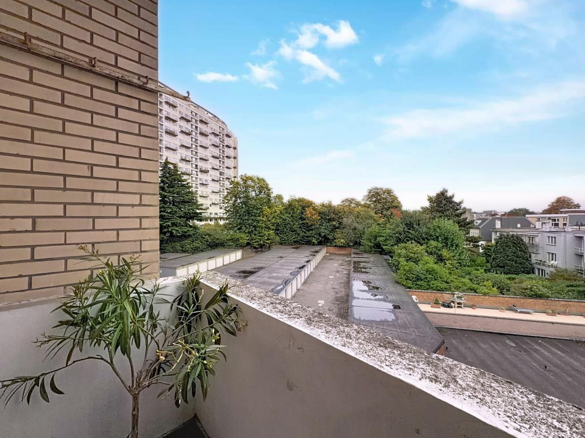 Forest Domaine : Bel appartement meublé de 3 chambres