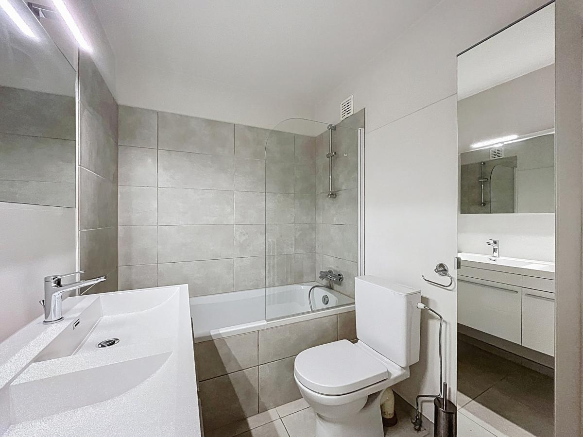 Molière : Bel appartement de standing 2 ch + bureau 