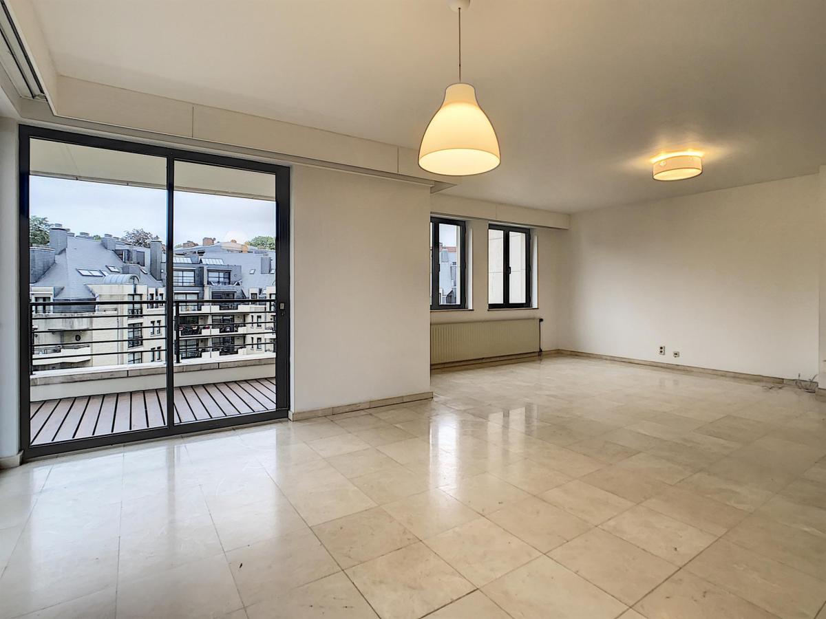 Parc Brugmann : Bel appartement 3 chambres + terrasse 