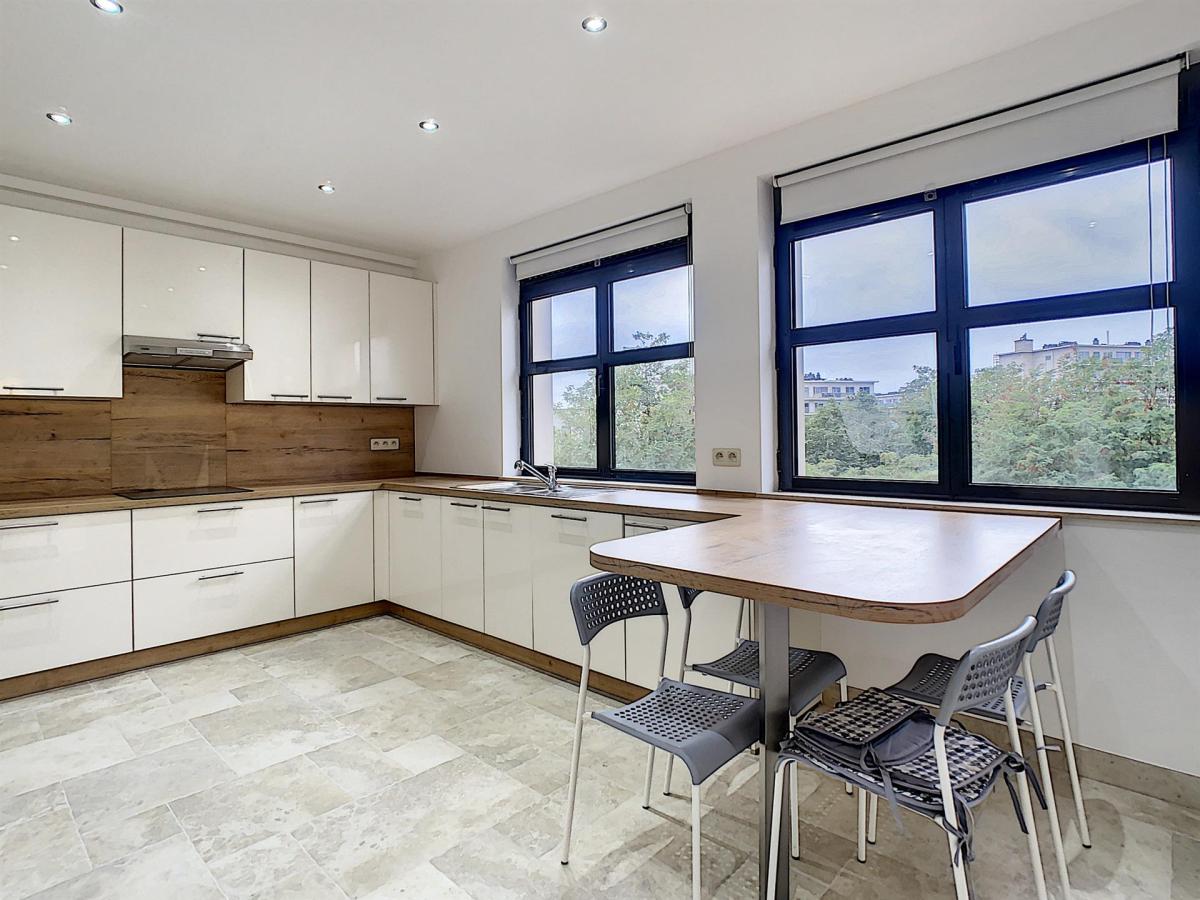 Parc Brugmann : Bel appartement 3 chambres + terrasse 