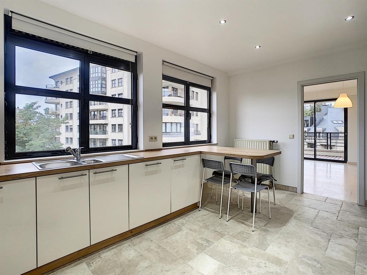 Parc Brugmann : Bel appartement 3 chambres + terrasse 