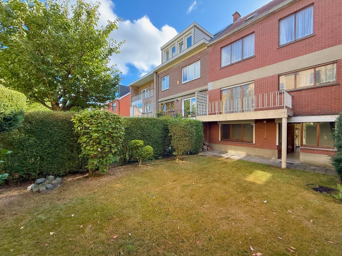 Chant d' Oiseau - Maison de ± 257 m² bruts avec jardin.