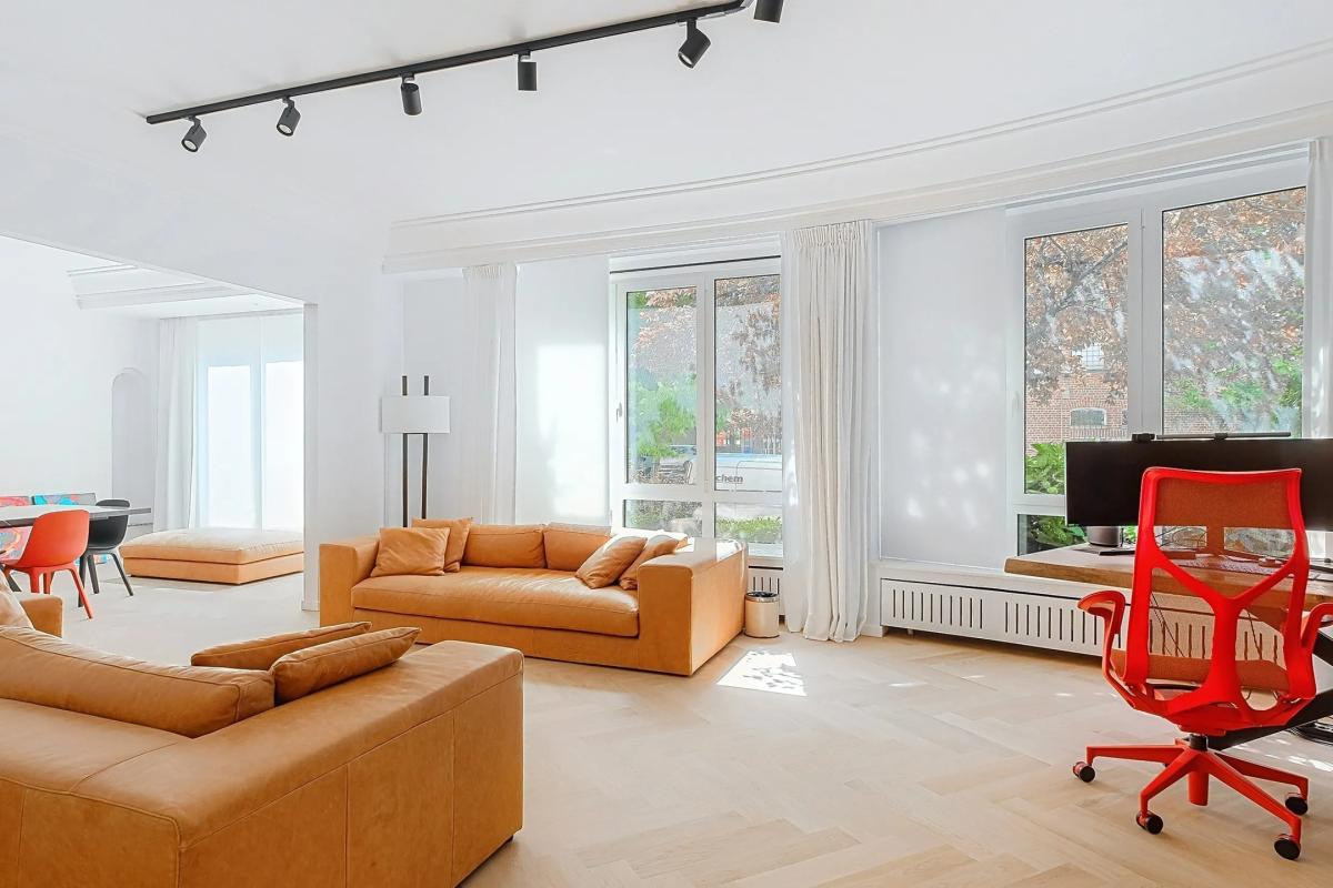 Cambre : Superbe rez de chaussée 185m² 3 ch + jardin 60m²