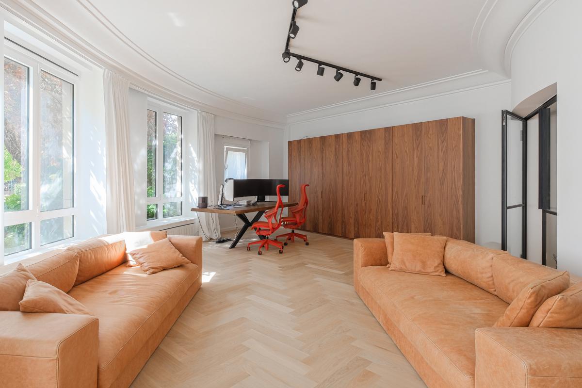 Cambre : Superbe rez de chaussée 185m² 3 ch + jardin 60m²