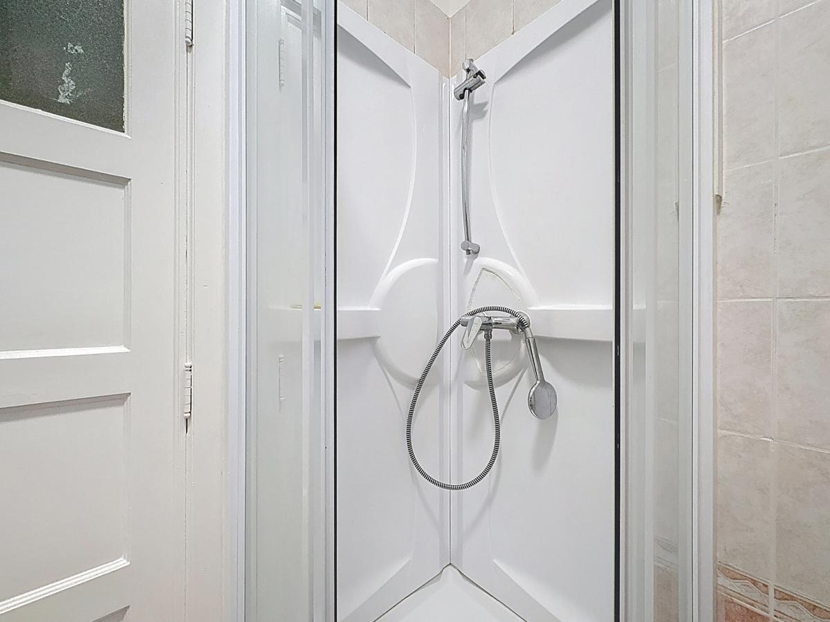 Quartier Européen : Bel appartement 2ch meublé + balcon