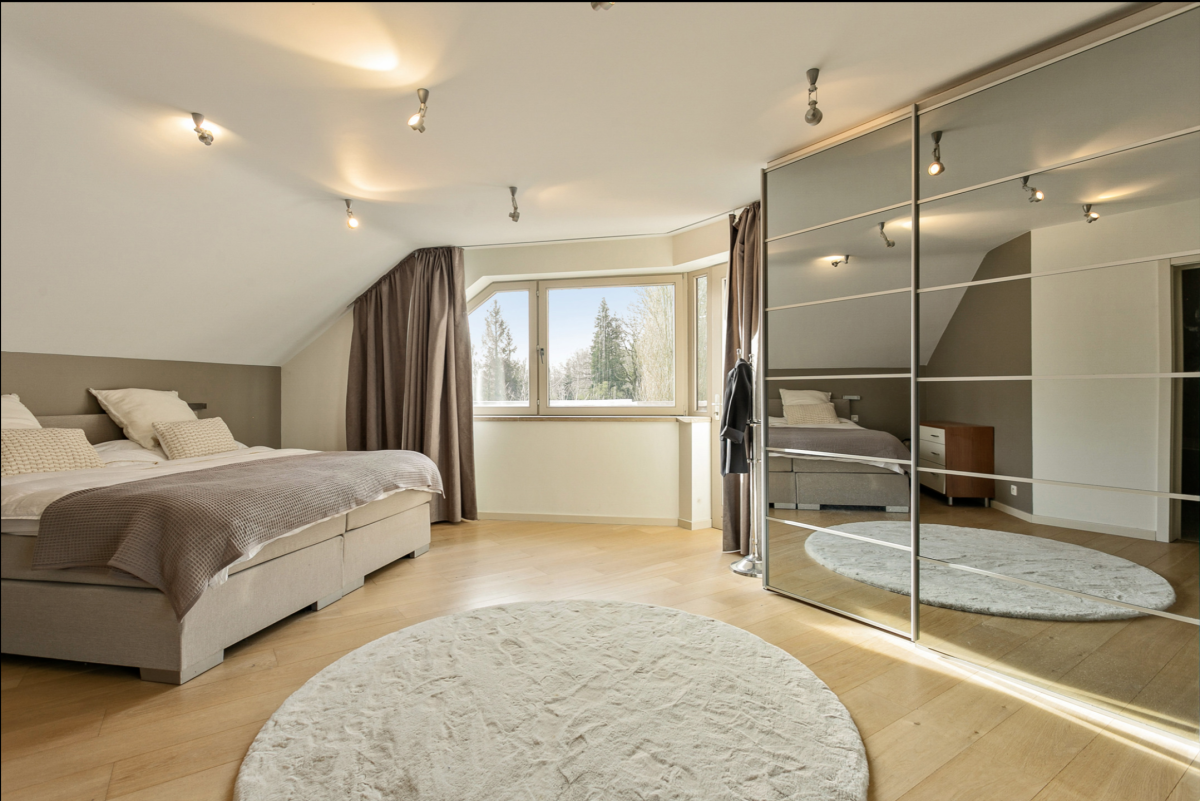 Villa d'exception avec piscine et terrain de tennis 