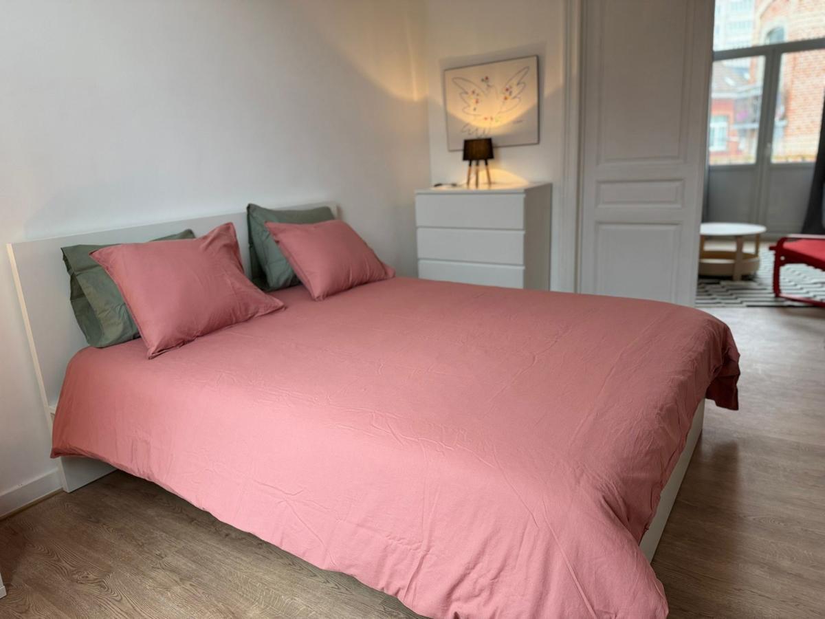 Quartier Européen: Bel appartement 1 chambre meublé, balcon