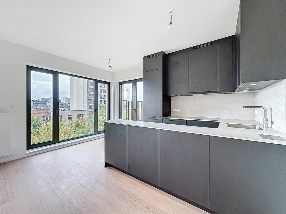 UNIQ / Quai au foin : Bel appartement neuf + terrasse