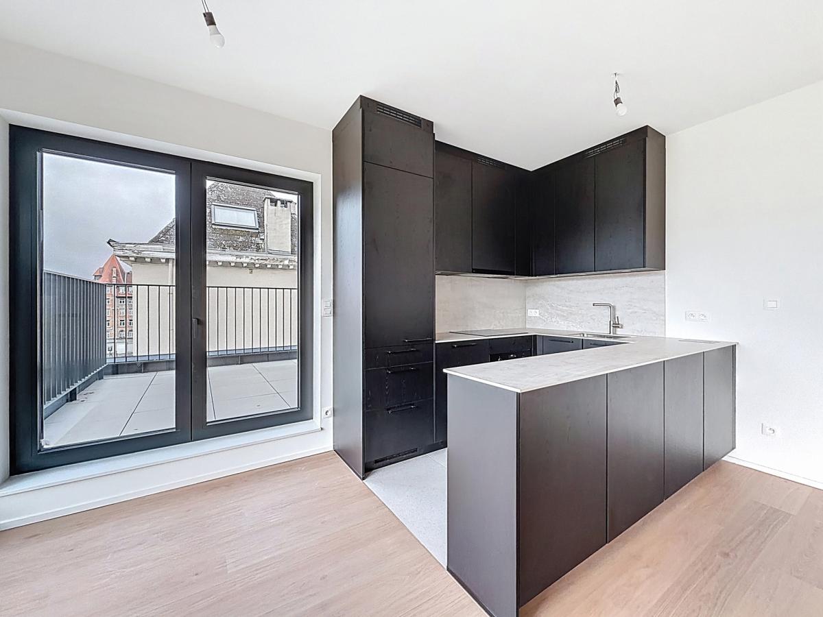 UNIQ / Quai au foin : Bel appartement neuf + terrasse