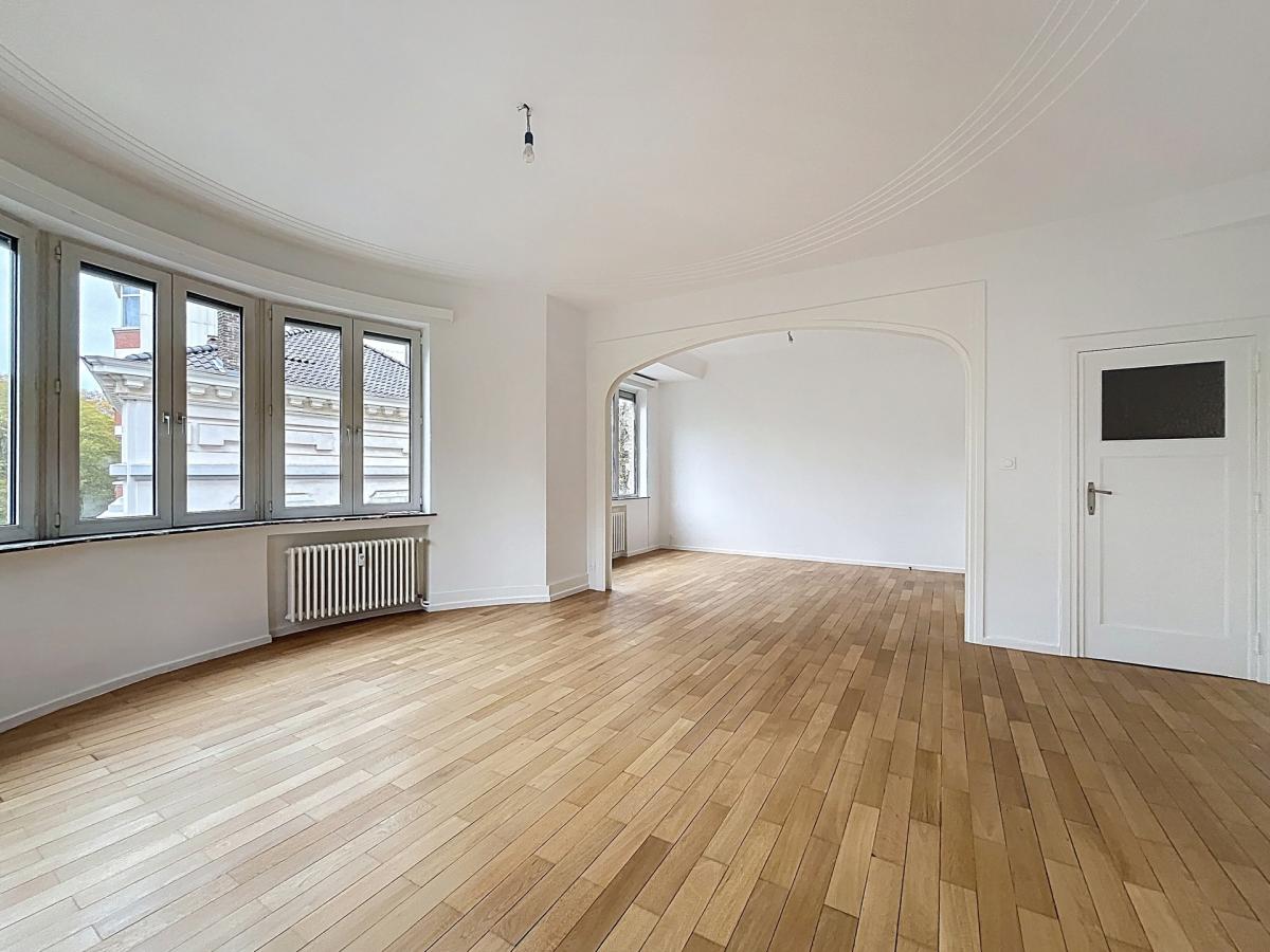 Louise / Châtelain - Appartement 2 chambres de ± 112 m²