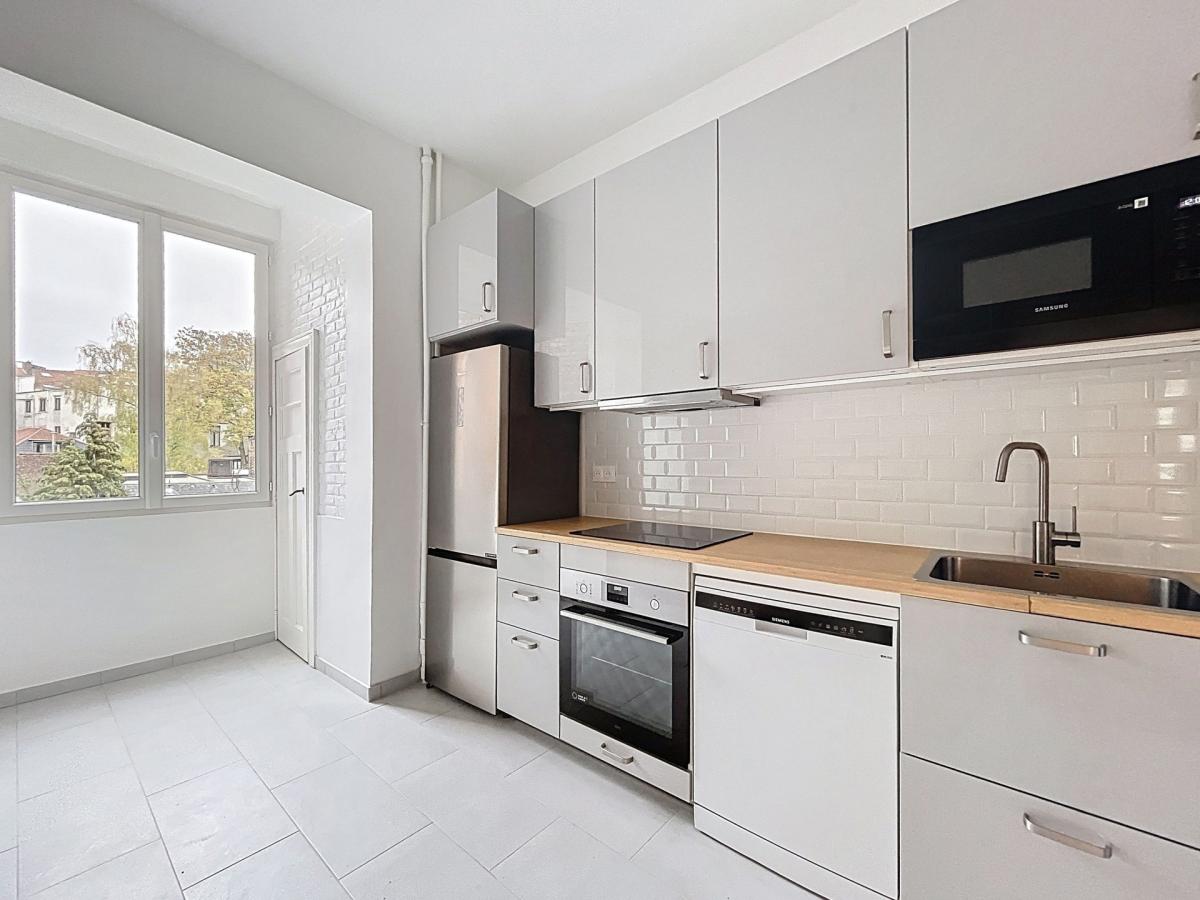 Louise / Châtelain - Appartement 2 chambres de ± 112 m²