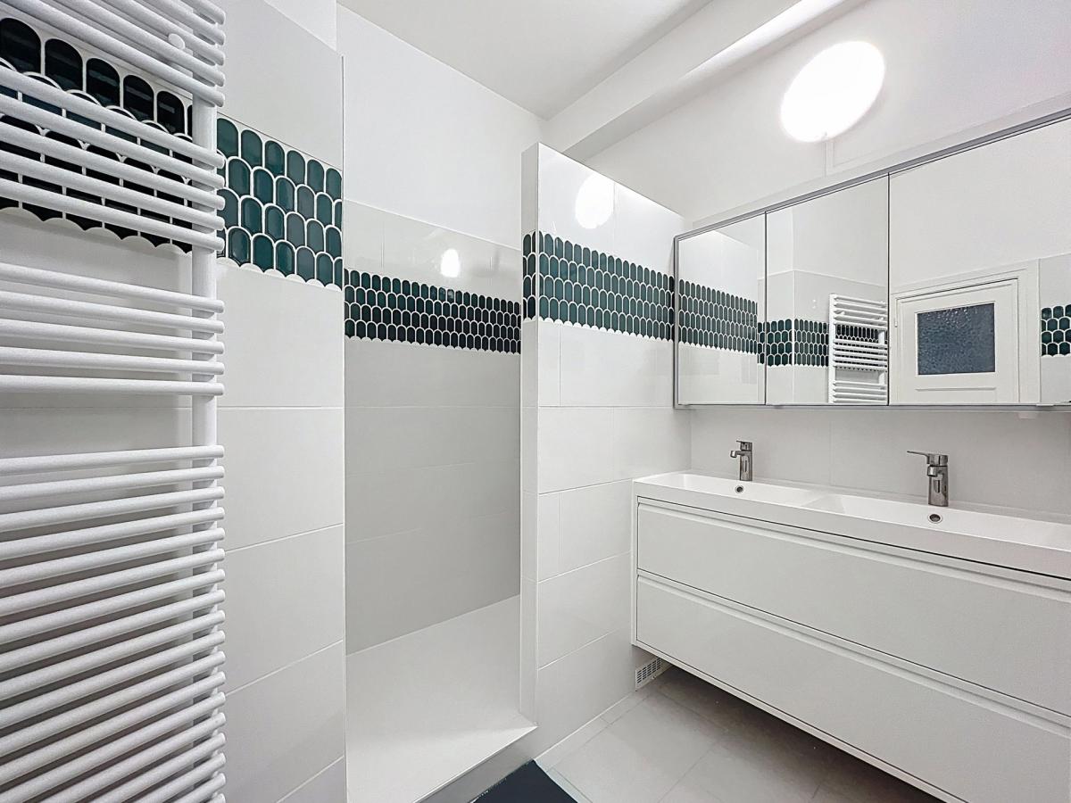 Louise / Châtelain - Appartement 2 chambres de ± 112 m²